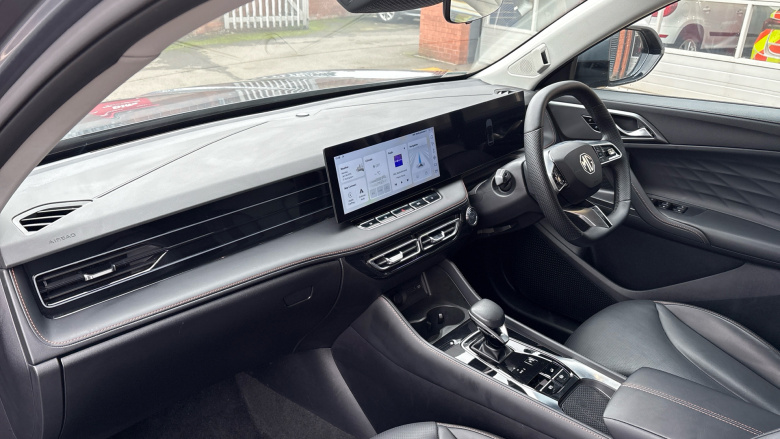 MG HS 1.5 T-GDI Trophy 5dr DCT Petrol Hatchback